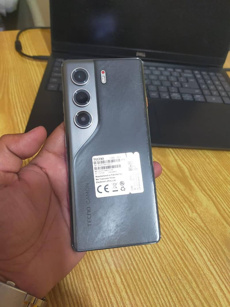Tecno CAMON 40 Pro WhatsApp 03088939633 1