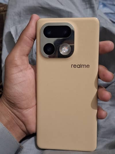 Real me 60 pro plus 512gb