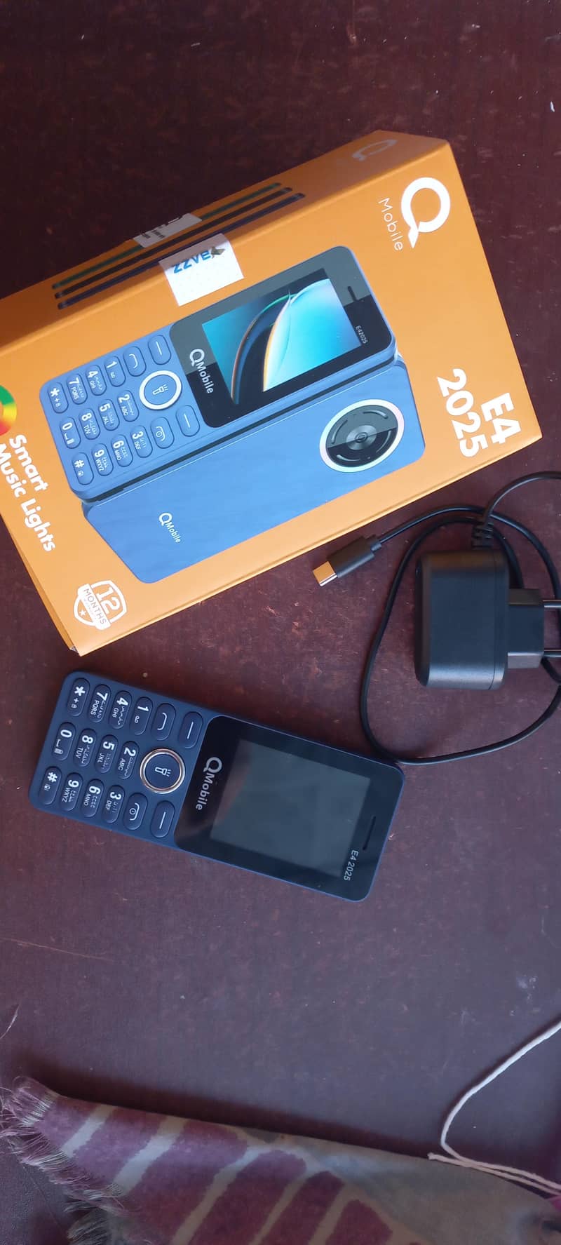 QMobile E4 Big 1