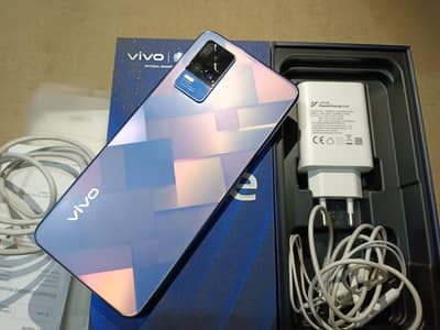 vivo v21e 8GB RAM 128 GB memory. 0324=8193=531