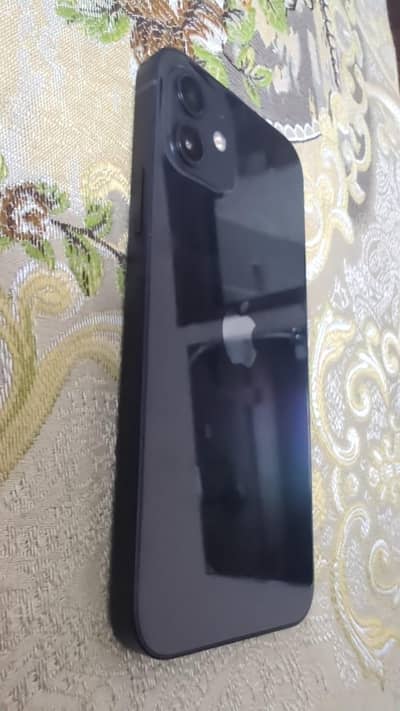 Apple iPhone 12