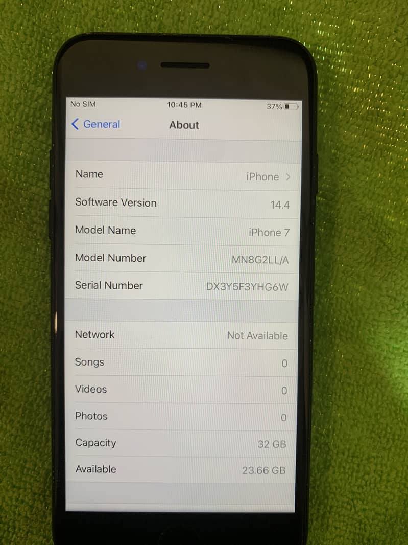 Apple iPhone 7 1