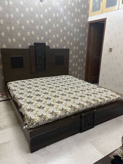 Wooden bed set