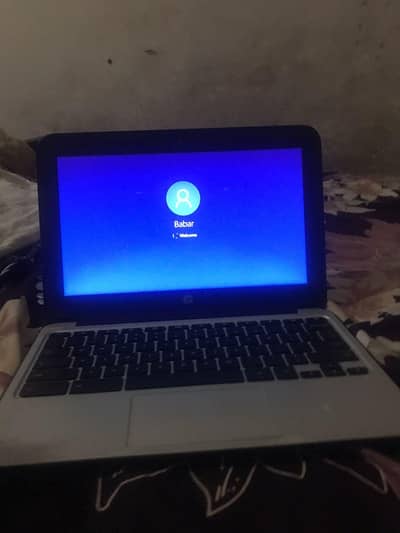 hp chromebook + original charger