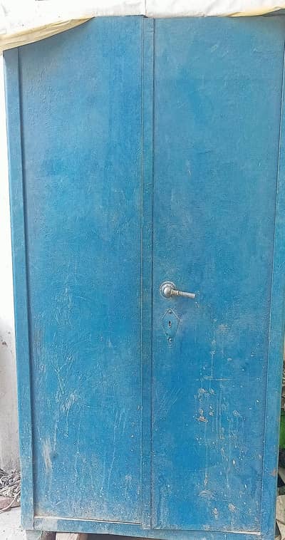 one door iron almari