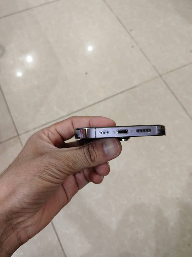 iPhone 14 pro 1