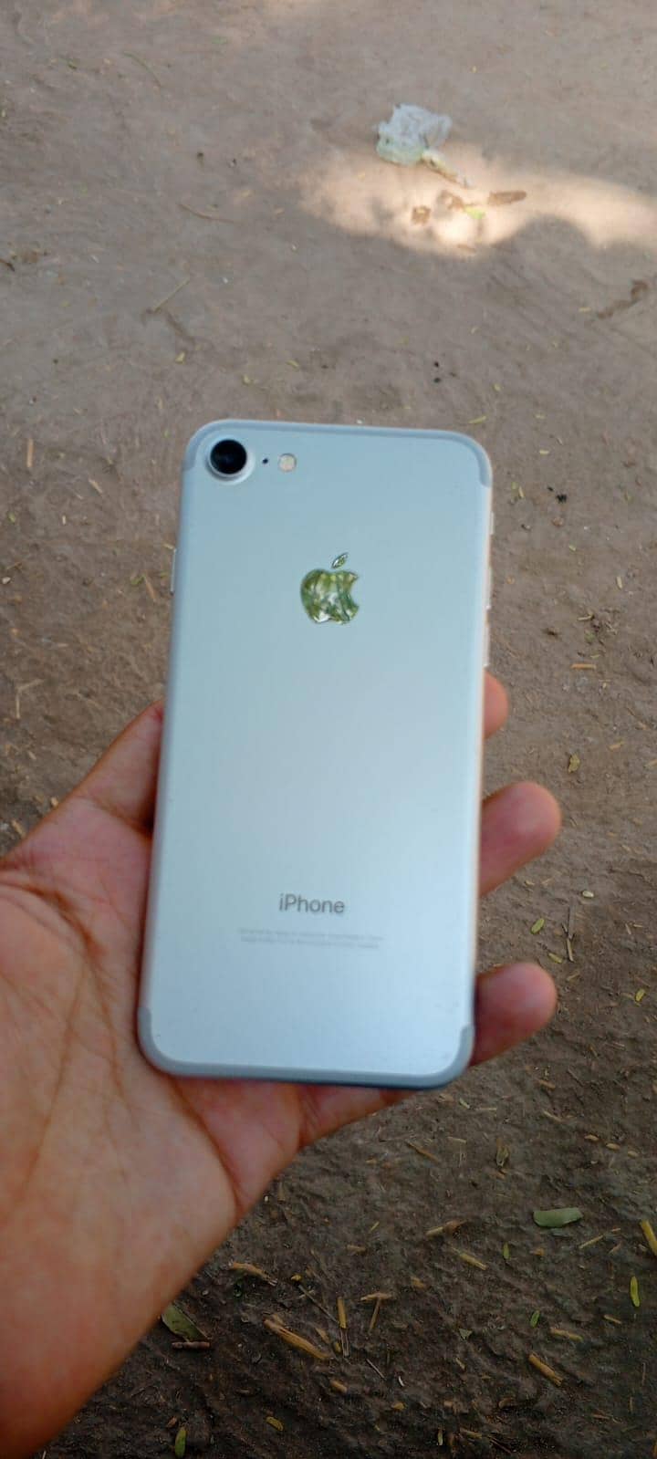 Apple iPhone 7 0