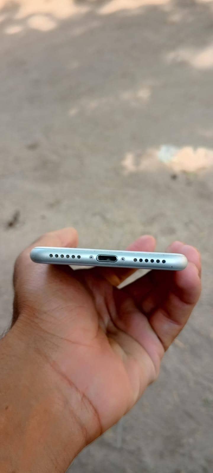 Apple iPhone 7 1