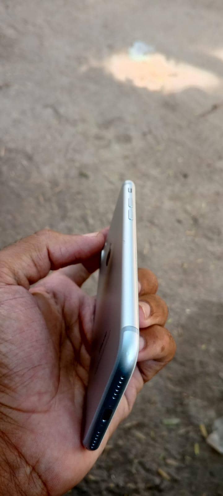 Apple iPhone 7 2