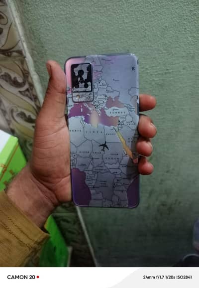 Vivo V21