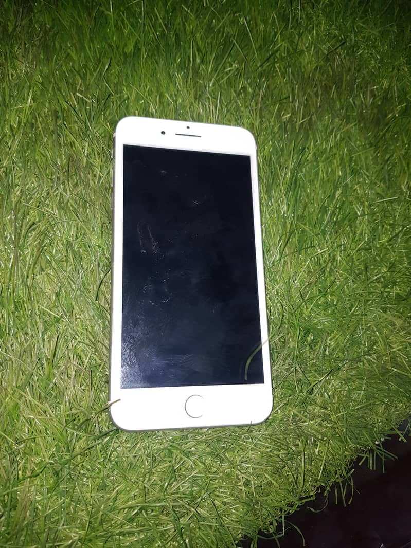 Apple iPhone 8 Plus 2