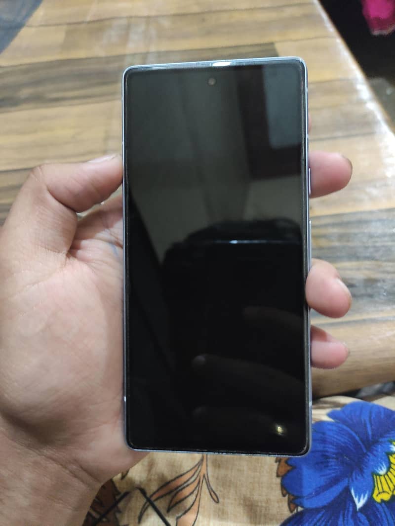 Google Pixel 7a 1