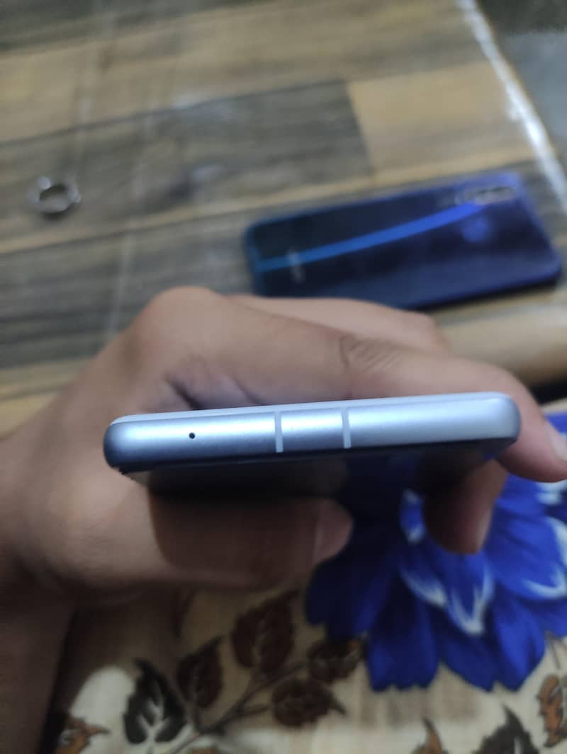 Google Pixel 7a 3