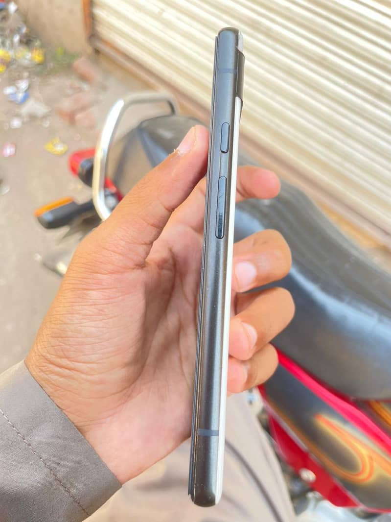 Mobile 4