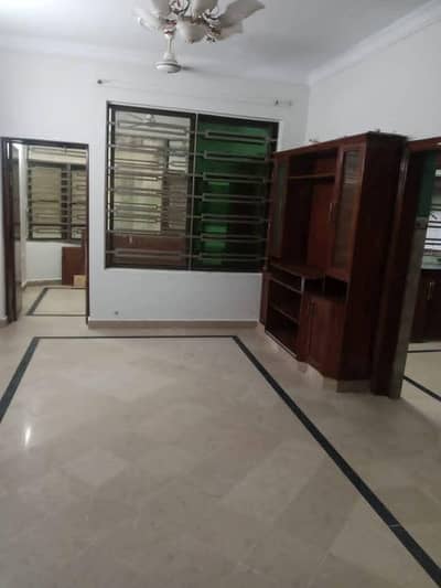 G-11/3 FGEHA C-Type First Floor Flat For Rent