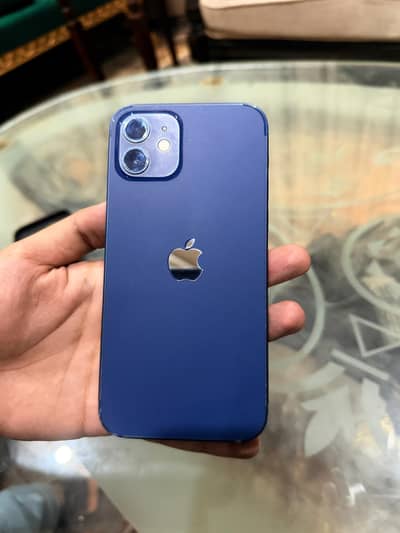 Apple iPhone 12