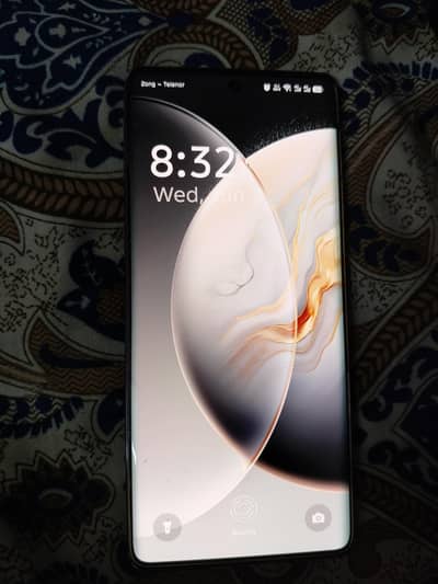 Tecno CAMON 30S