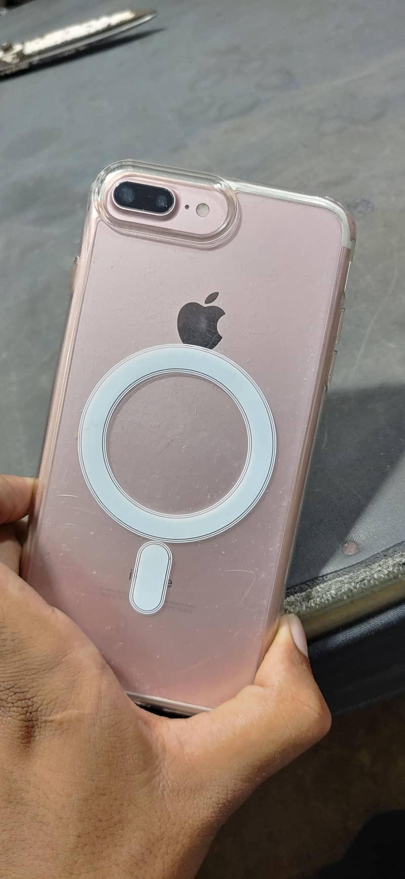 Apple iPhone 7 Plus 0