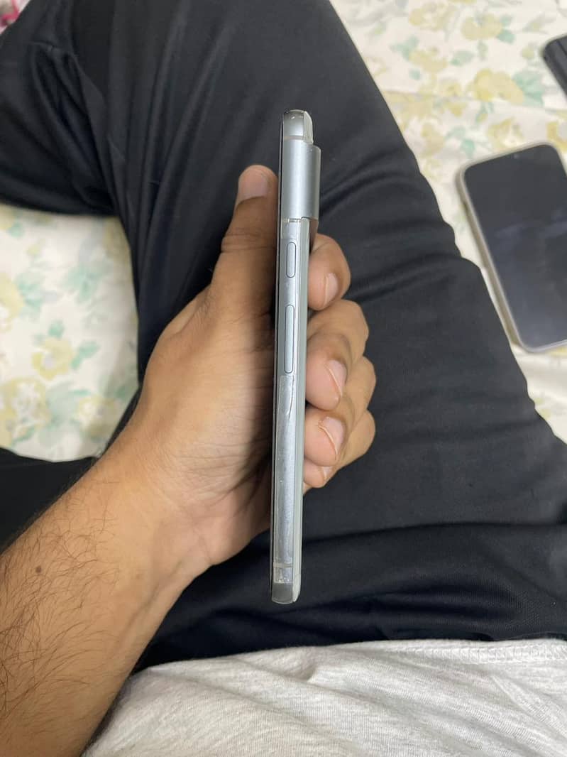 Google Pixel 8 1