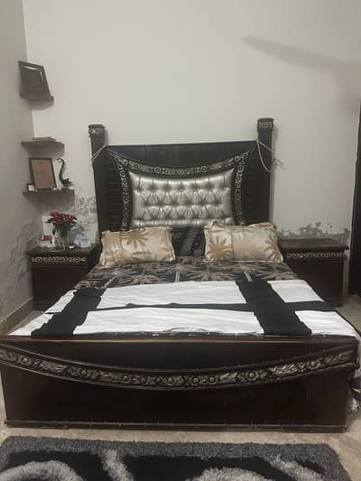 bed set side table and dressing