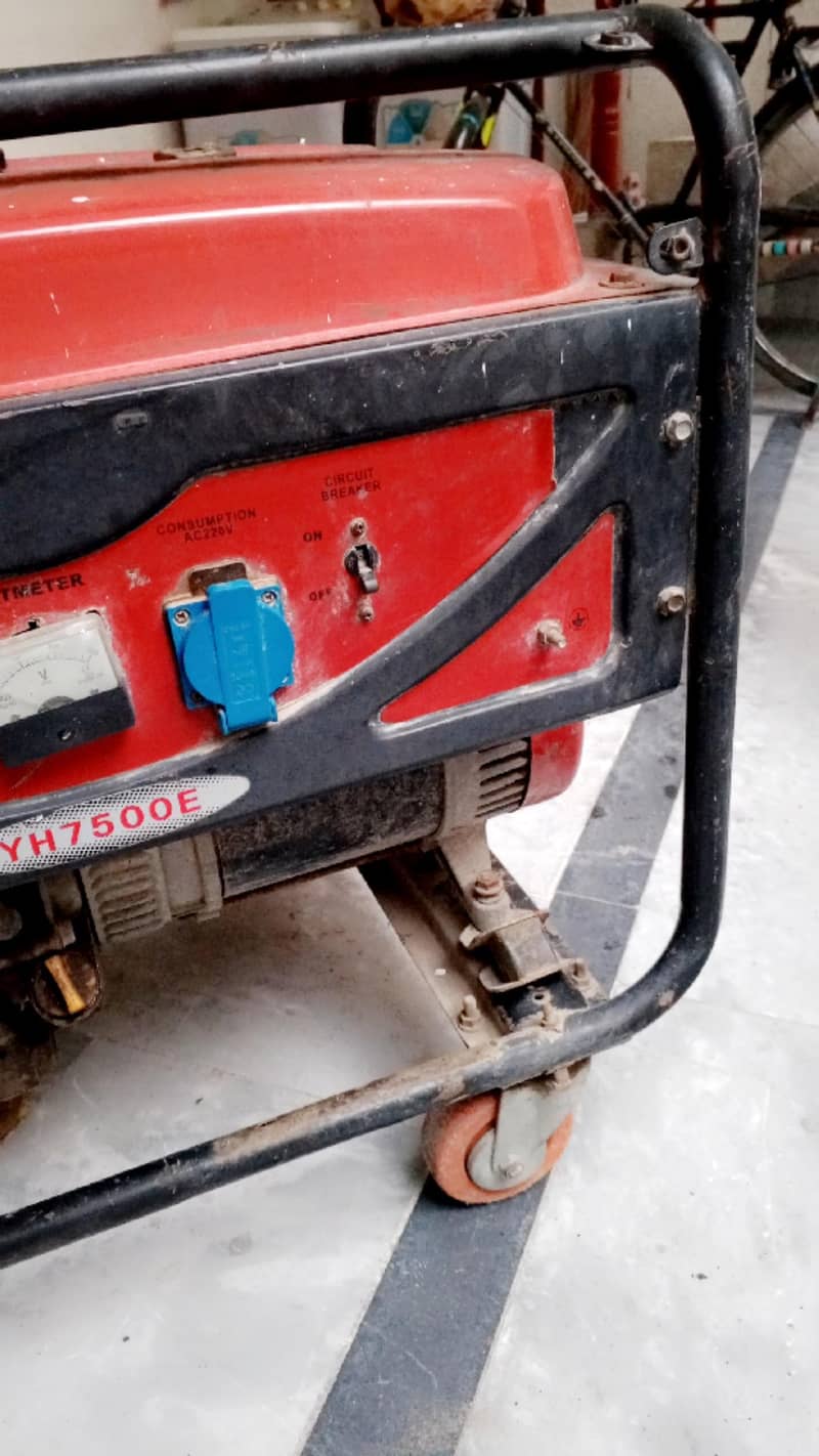 دو عدد جینریٹر براۓ فروخت بہترین کنڈیشن مناسب قیمت 1