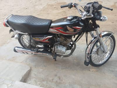 Honda 125 2024 whatsap 03371749711