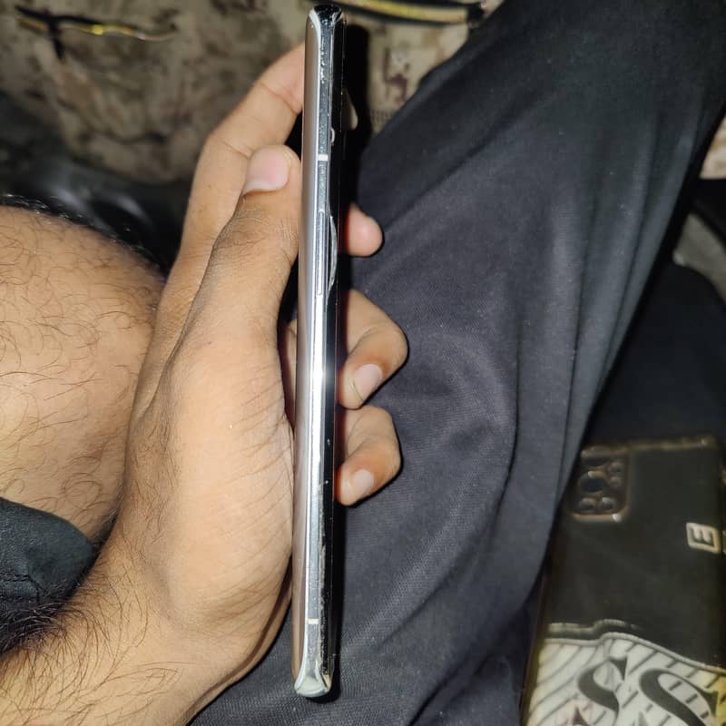One Plus 9 Pro 4