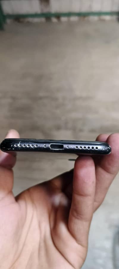 iphone 7 32GB pta approved for urgent sale
