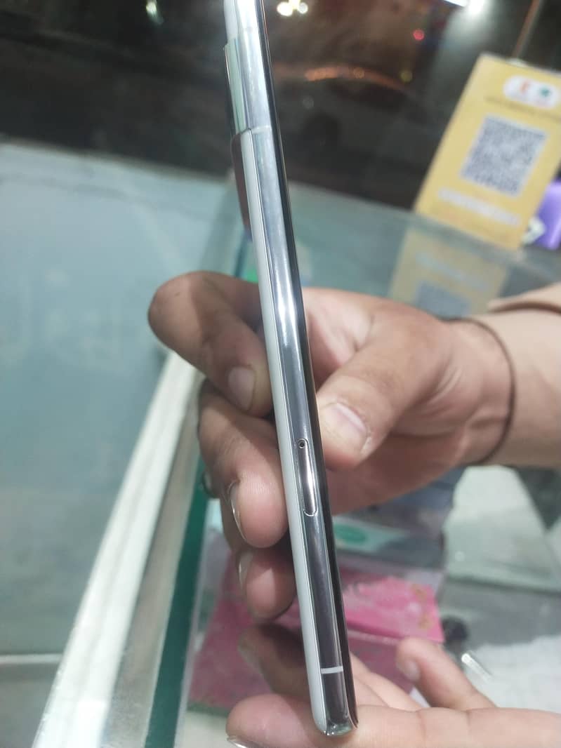 Google Pixel 7 Pro 2