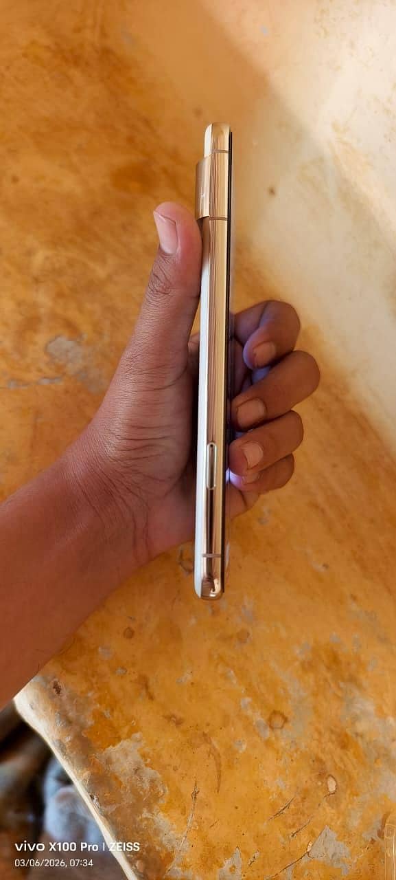 Google Pixel 8 Pro 3