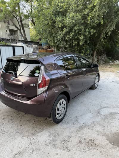 Toyota Aqua 2015