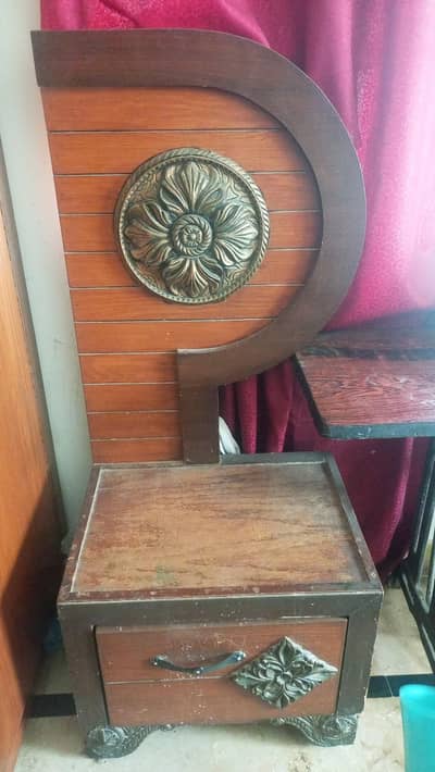 2 side tables