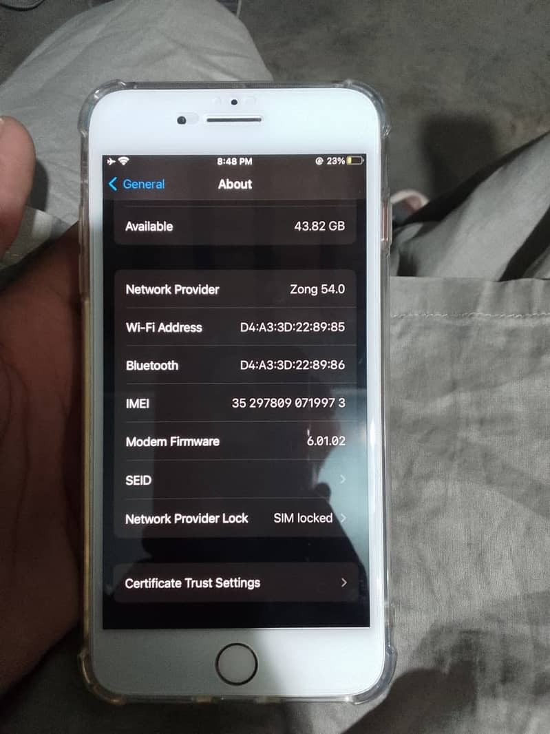 Apple iPhone 8 Plus 0