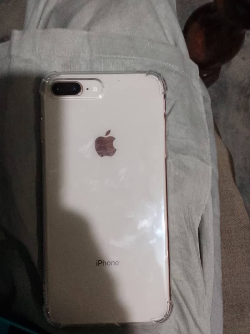 Apple iPhone 8 Plus 2