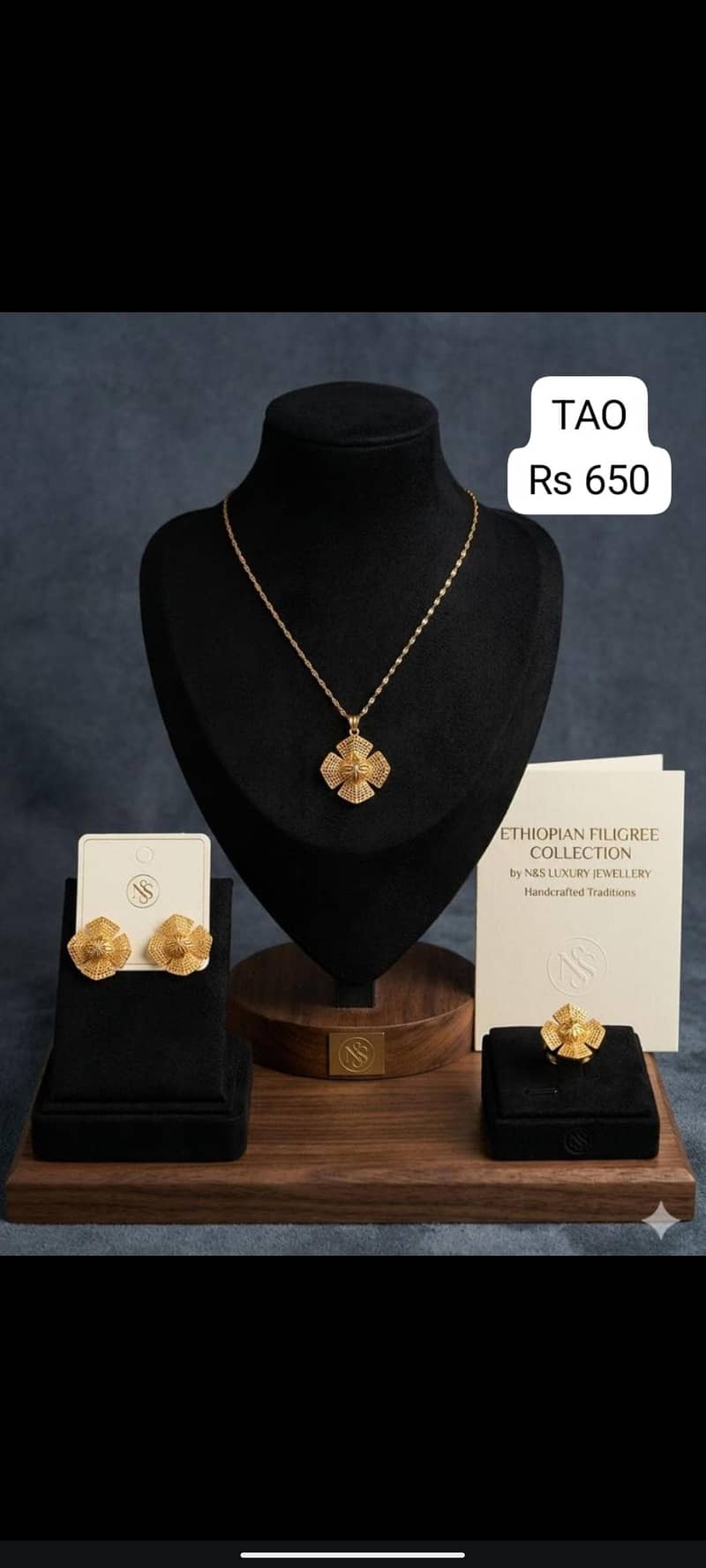 Neckles 10