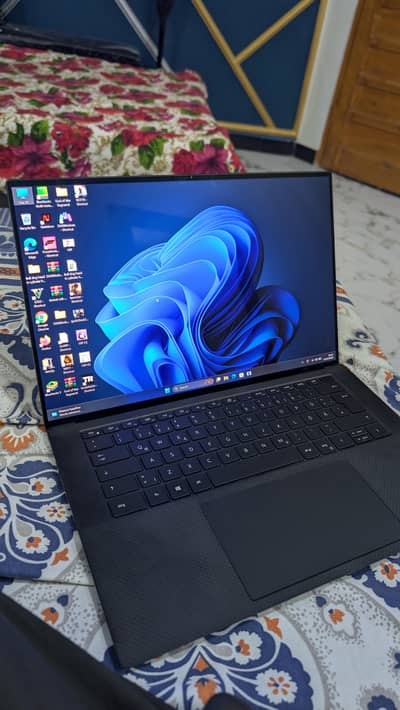 Dell Presicon 5560 Corei9