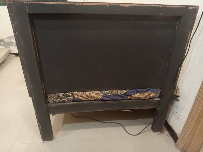 single Bed 0