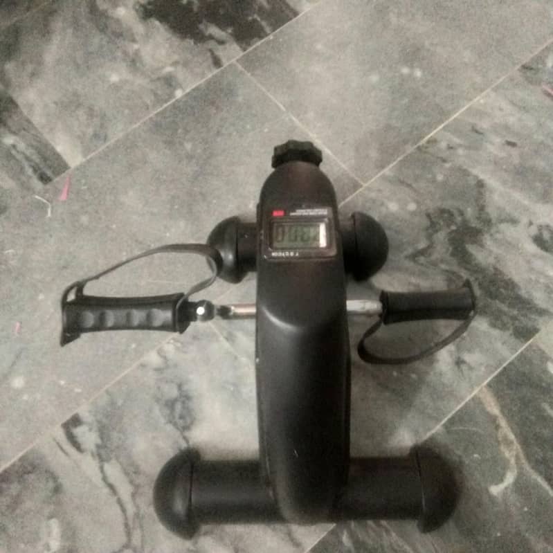 mini exercise bike 2