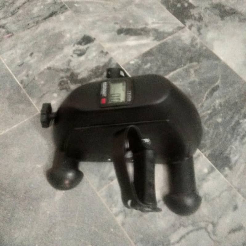 mini exercise bike 3