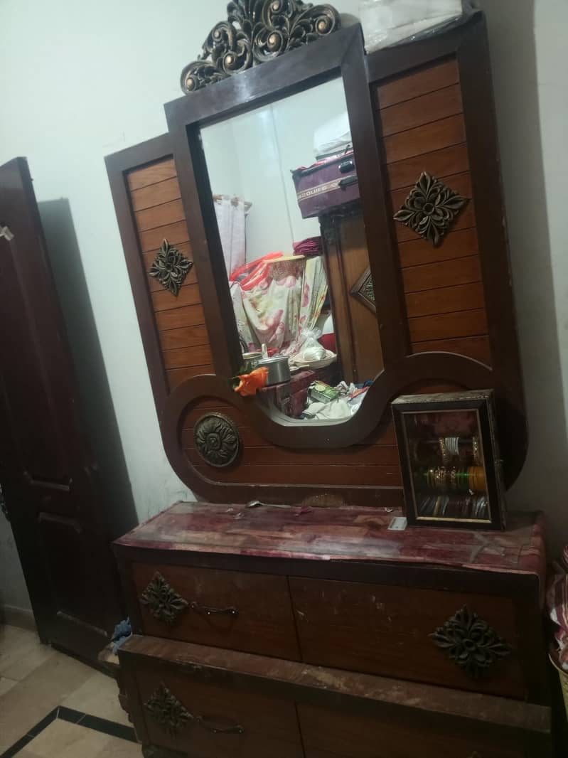 dressing table 2