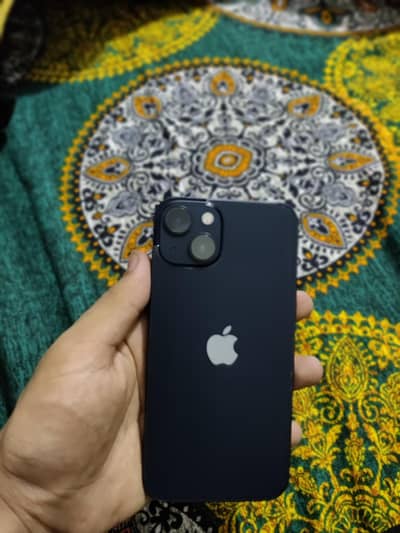 Apple iPhone 13