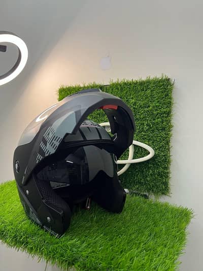 vector bike helmet