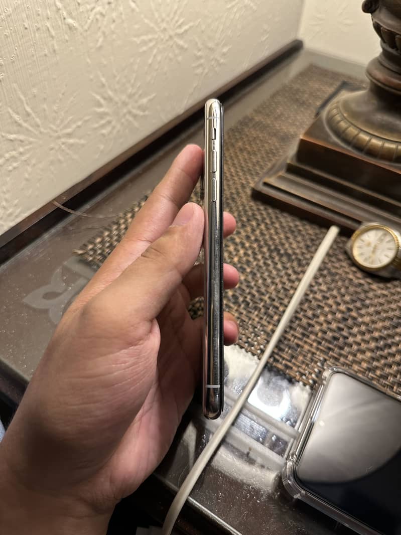 Apple iPhone X 1