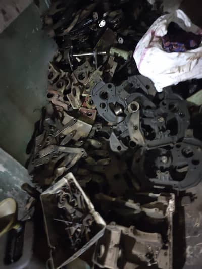 Imported English Cast Iron & Metal Industrial Parts for Sale
