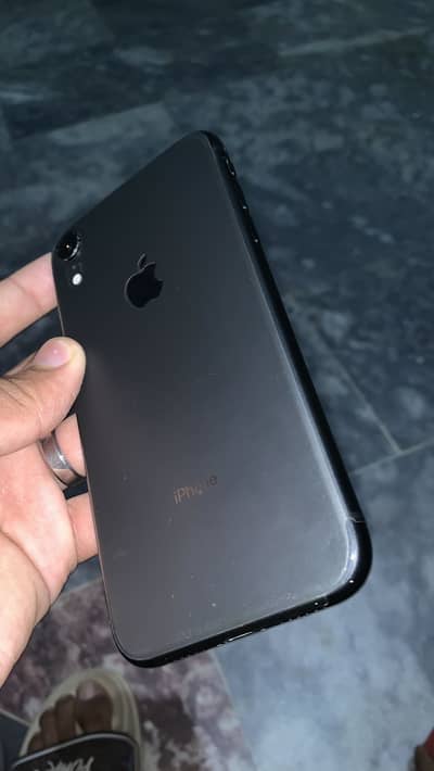 Apple iPhone XR