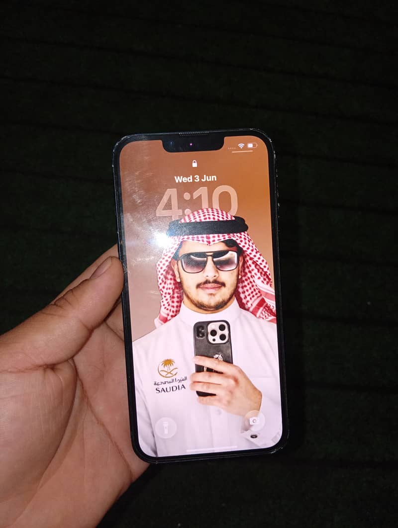 Apple iPhone 13 2