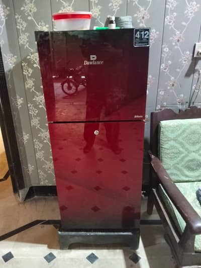 Dawlance ka fridge hai ache Condition ma hai