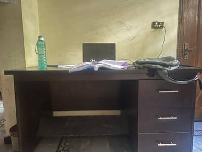 office table for sale 5ft width and 3ft length