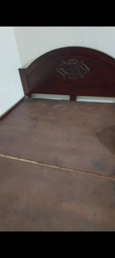queen bed
