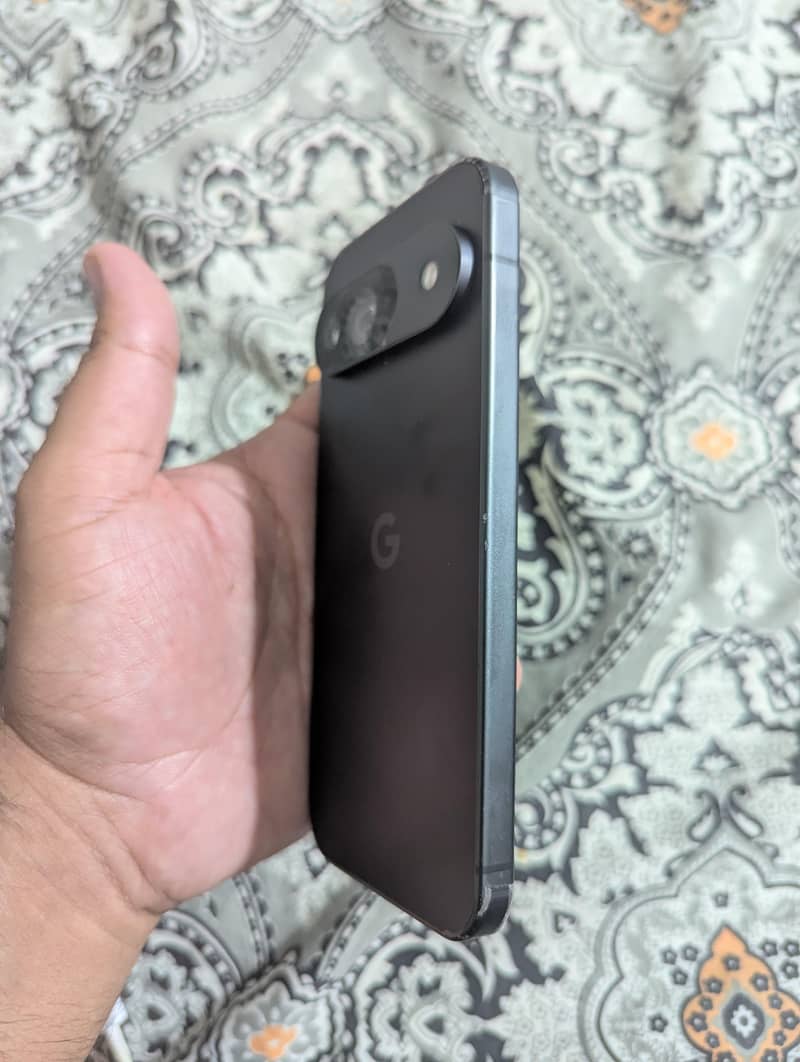 Google Pixel 9 2